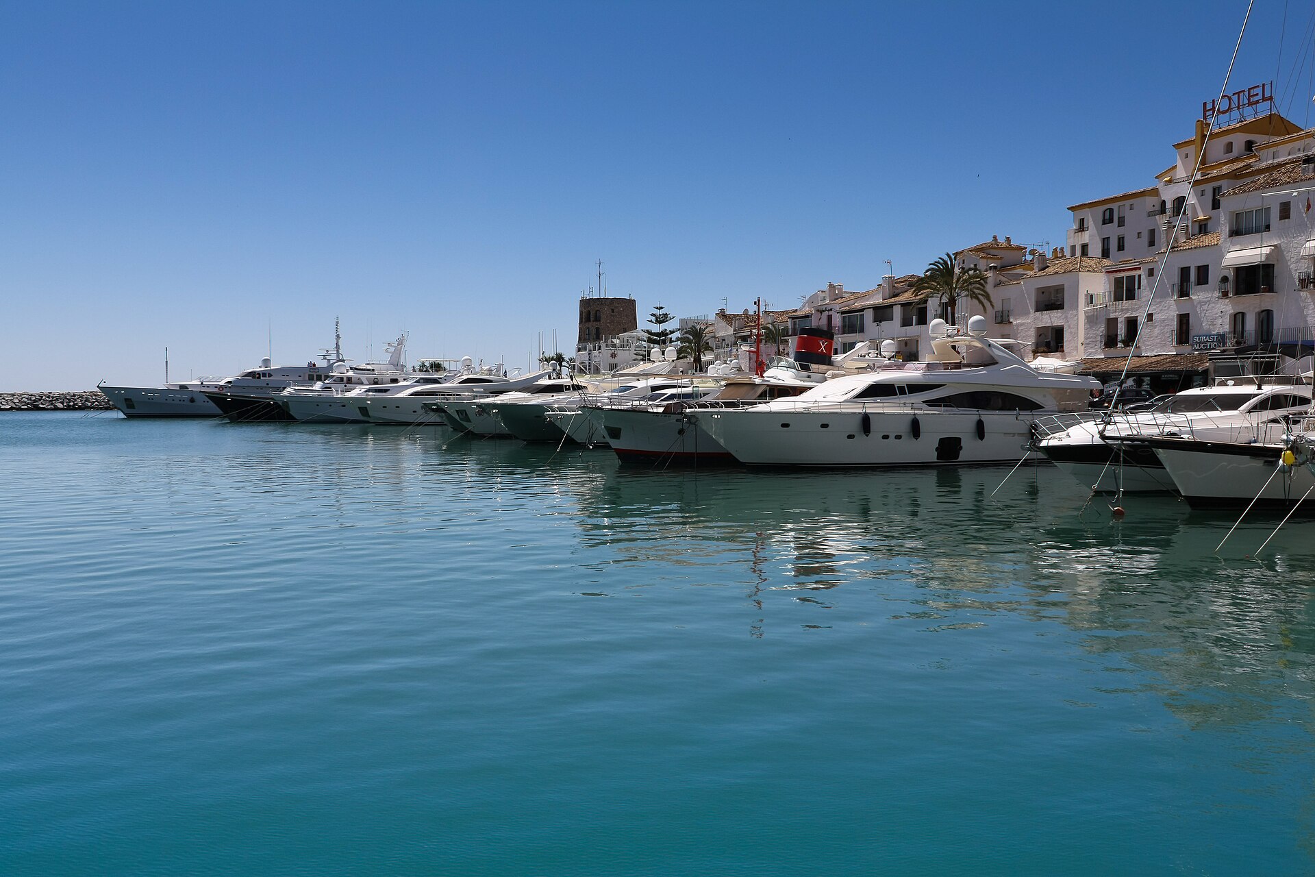 Puerto Banús