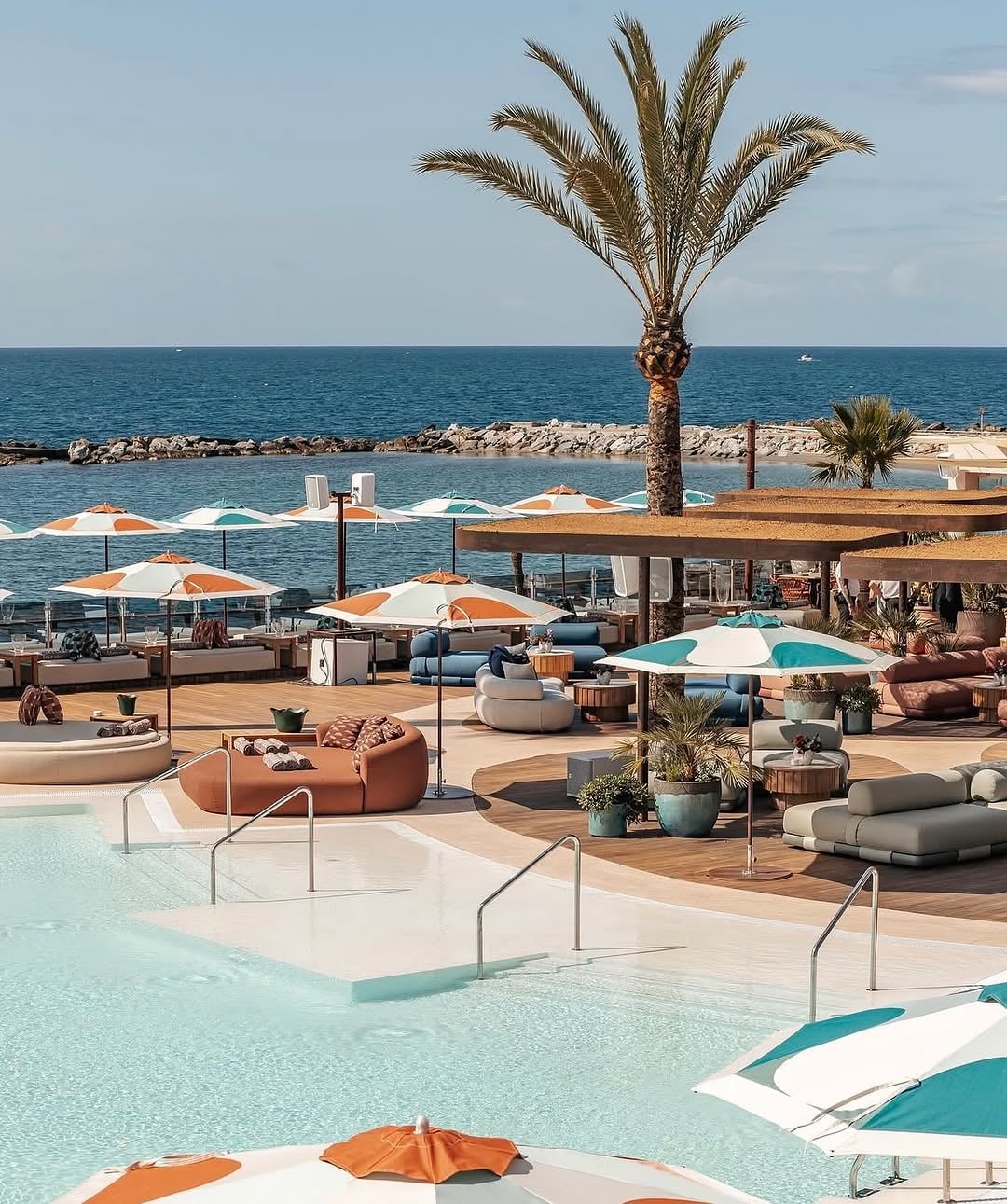Hotel Molina Lario rooftop